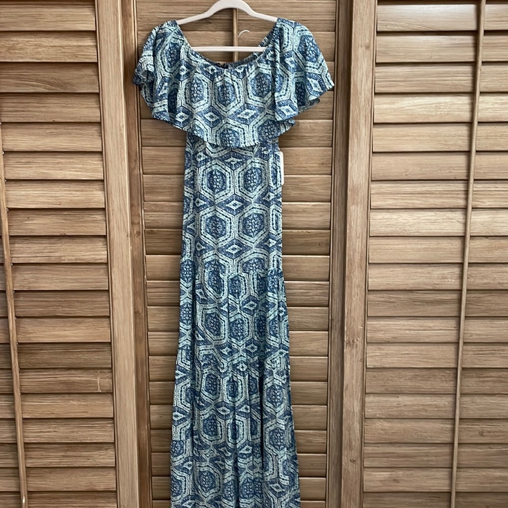 Boutique floral flowy Maxi dress vacation cruise